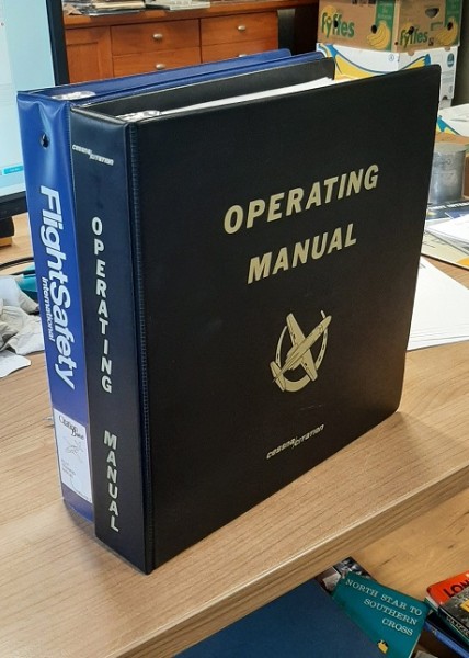 Cessna Citation Bravo Operating Manual and Pilot Training Manual (2 volumes)